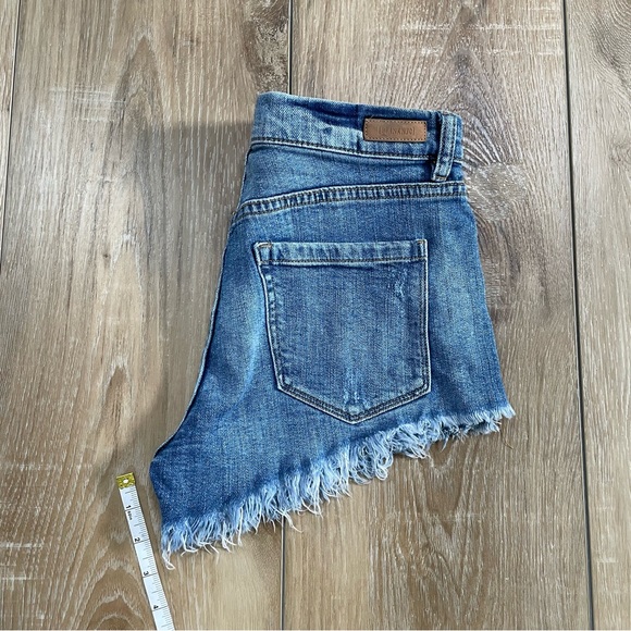 Blank NYC Denim Cut-off Short - Picture 12 of 14
